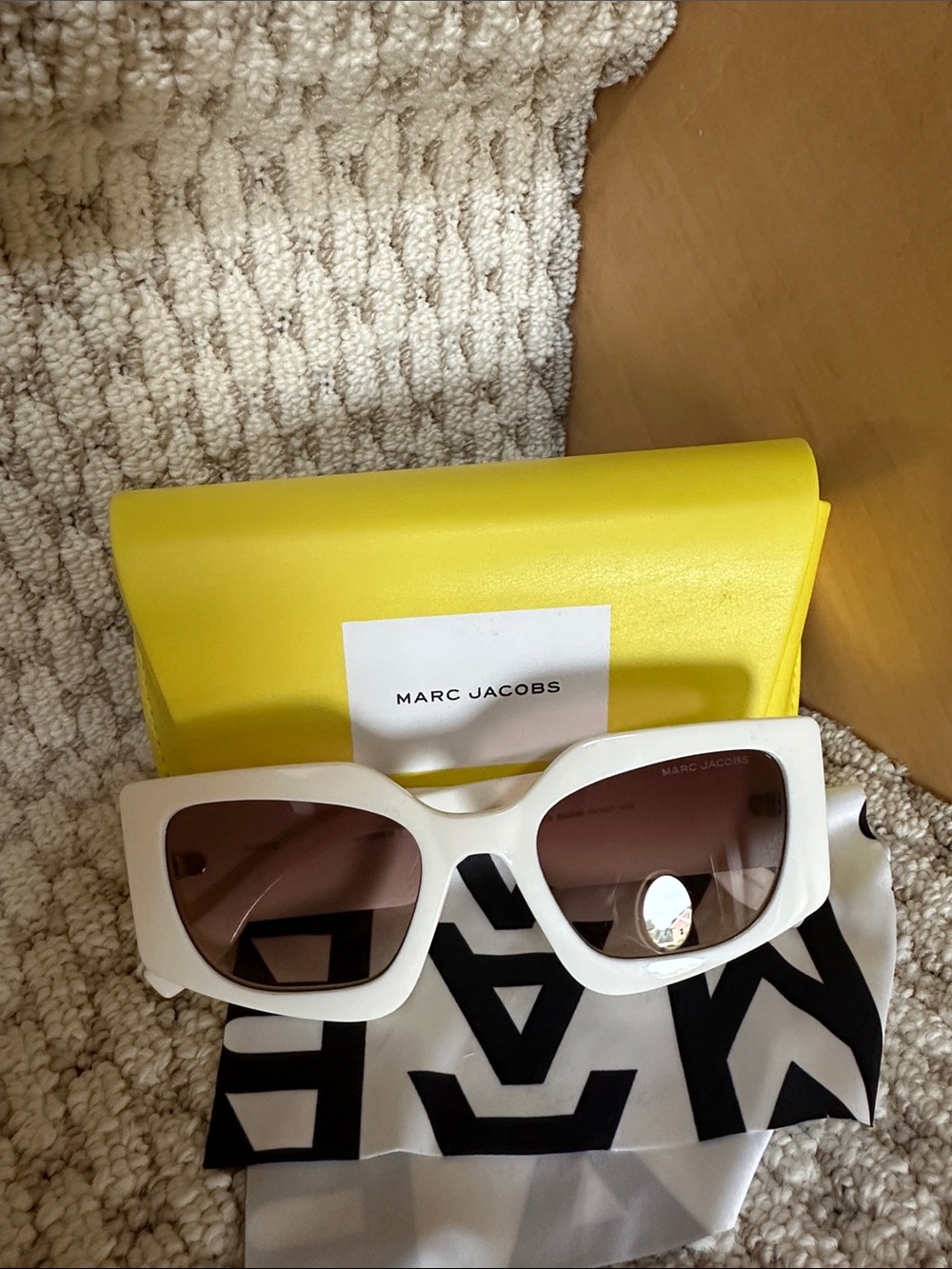 Marc Jacobs White Oversized Rectangular Sunglasses with Yellow Case